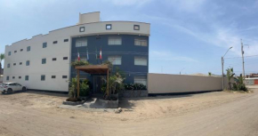 Boulevard Hotel